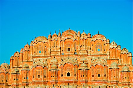 simsearch:862-03711843,k - Hawa Mahal; or Palace of the Wind in the middle of Johari Bazaar and part of the zenana palace (women's quarters) designed by Lalchand Usta in 1799. Jaipur; Rajasthan; India. Stock Photo - Rights-Managed, Code: 862-03711970