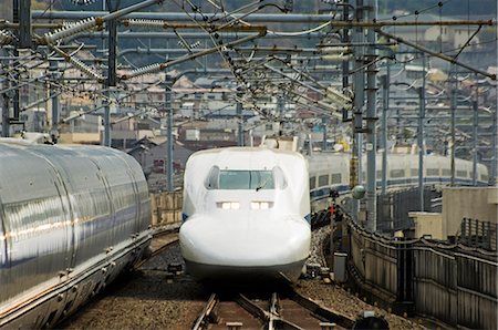 Shinkansen bullet train at Kyoto station Stock Photo - Rights-Managed, Code: 862-03712489