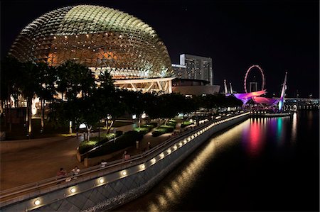 Singapore, night time view of the Esplanade Theatres on the Bay designed by DP architects. Stock Photo - Rights-Managed, Code: 862-03737139