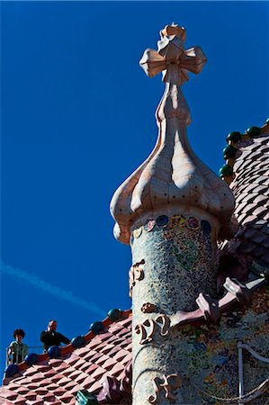 spain barcelona casa batllo - Spain, Cataluna, Barcelona, Eixample, detail of turret on the roof of Casa Batlo (House of Bones), Architect- Antoni Gaudi Stock Photo - Rights-Managed, Code: 862-03737144