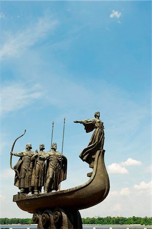 Ukraine, Kiev, Foundation of Kiev monument Foto de stock - Con derechos protegidos, Código: 862-03737346