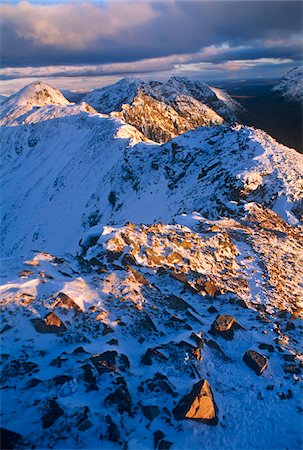 simsearch:862-03713411,k - Traversing the  Aonach Eagach Ridge above Glencoe, Scottish Highlands Stock Photo - Rights-Managed, Code: 862-03732270