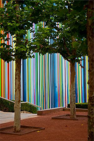 paris la defense - Contemporary art sculpture Tall tower Thin coloured stripes bar code pattern in La Defense, the main bussines district in Paris, France Stock Photo - Rights-Managed, Code: 862-03807403