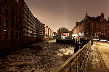 The old Speicherstadt in the centre of Hamburg, Germany Stock Photo - Rights-Managed, Code: 862-03887852
