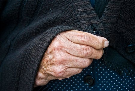 Hand of an old woman, Paredes do Rio, in Peneda Geres National Park, Tras os Montes, Portugal Stock Photo - Rights-Managed, Code: 862-03889062