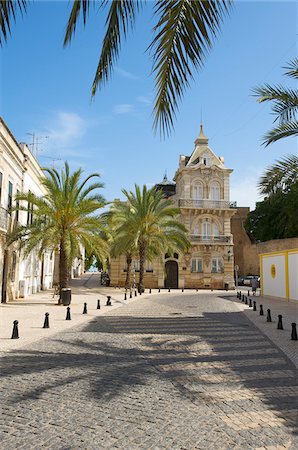 simsearch:862-03889206,k - Old Town of Faro, Algarve, Portugal Stock Photo - Rights-Managed, Code: 862-03889376