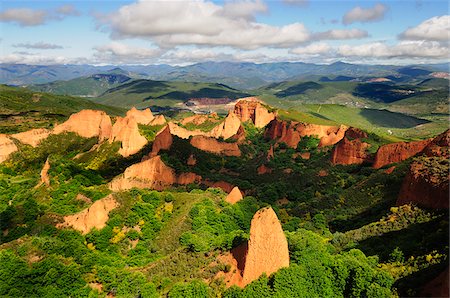 Breathtaking landscape of Las Medulas, once a roman gold mine. Nowadays a UNESCO World Heritage Site. Castilla y Leon, Spain Stock Photo - Rights-Managed, Code: 862-03889625