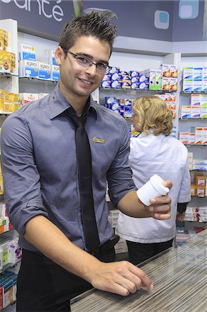 drug trade - France, drugstore, pharmacist with a customer Stock Photo - Rights-Managed, Code: 877-06835439