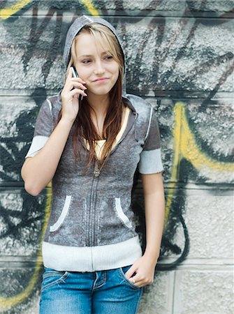 simsearch:877-06833898,k - Teenage girl phoning Stock Photo - Rights-Managed, Code: 877-06833912