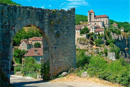 Europe, France, Lot,  general view of Saint Cirq Lapopie village Stock Photo - Rights-Managed, Code: 877-08128133