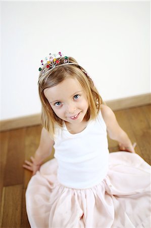 A 5 years old girl dressed like a princess Stock Photo - Rights-Managed, Code: 877-08128220