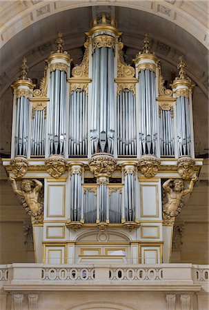 France. Paris 7th district. Invalides. The church Saint-Louis-des-Invalides. The Church of the soldiers. The organ case Stock Photo - Rights-Managed, Code: 877-08129419