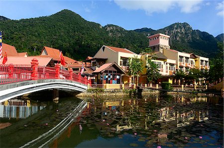 simsearch:877-08897949,k - South-East Asia, Malaysia, Langkawi archipelago, a bridge Stock Photo - Rights-Managed, Code: 877-08897938