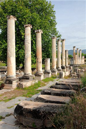 pathways not people - Turkey, province of Aydin (area of Denizli), Geyre, archeological site of Aphrodisias, the agora Stock Photo - Rights-Managed, Code: 877-08898138