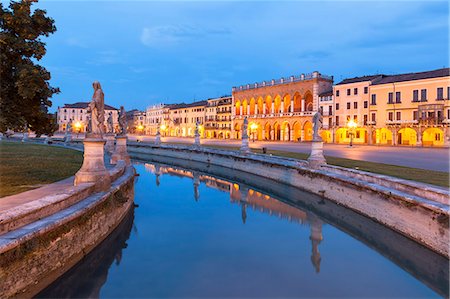 simsearch:400-05739256,k - Europe, Italy, Veneto, Padua. Prato della Valle lighted at dusk Stock Photo - Rights-Managed, Code: 879-09033566