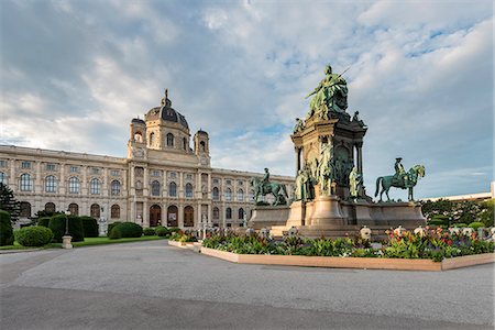 Vienna, Austria, Europe. The Maria Theresa Monumente with the Art History Museum Stock Photo - Rights-Managed, Code: 879-09100663