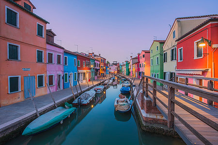 simsearch:400-08093706,k - Canal and colorful houses in the evening on Burano Island, Venice, Italy Stock Photo - Rights-Managed, Code: 879-09189924