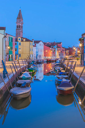 simsearch:400-08093706,k - Canal and colorful houses in the evening on Burano Island, Venice, Italy Stock Photo - Rights-Managed, Code: 879-09189925