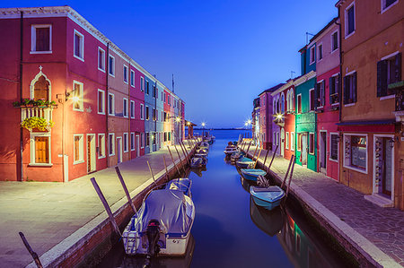 simsearch:400-08093706,k - Canal and colorful houses in the evening on Burano Island, Venice, Italy Stock Photo - Rights-Managed, Code: 879-09189927