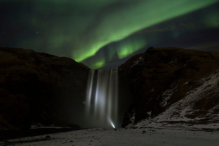 Northern lights above Skogafoss, Skogar, Iceland Stock Photo - Rights-Managed, Code: 879-09191513