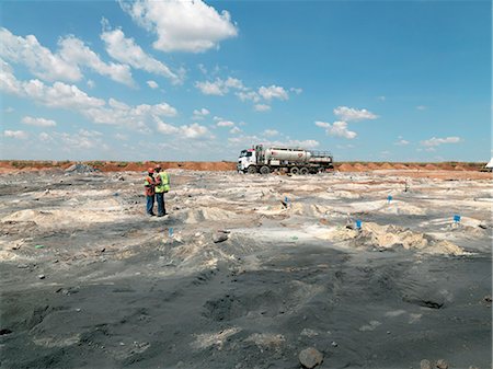 eastern transvaal - Pumping explosives for blasting, Palesa Coal Mine Stock Photo - Rights-Managed, Code: 873-07157000