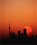 Silhouette der Stadt Skyline bei Sonnenuntergang Toronto, Ontario, Kanada