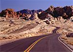 Route et paysage vallée de feu, Nevada, USA