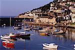Boote im Hafen, Mousehole Cornwall, England