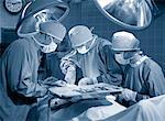 Chirurgiens d'une opération