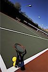 Raquette de tennis et balles sur le Court de Tennis de Scottsdale, Arizona, Etats-Unis