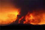 Waldbrand bei Sonnenuntergang Colorado, USA