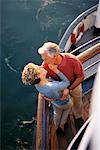 Couple d'âge mûr sur le Ferry
