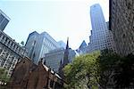 Église de la Trinité et les édifices à bureaux de New York, New York, États-Unis