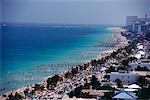 Vue d'ensemble de la plage et le paysage urbain de Fort Lauderdale, Floride