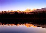 Coucher du soleil, Kananaskis Lake, Parc Provincial Peter Lougheed, Alberta, Canada