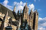 Statue d'Oliver Cromwell en face des maisons de Parlement Londres