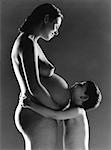 Portrait de la mère enceinte et l'enfant