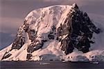 Peninsia Antarctique glacier et montagne