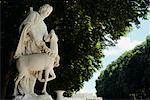 Statue au Chateau de Versailles Versailles, France