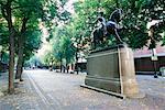 Statue de Paul Revere Paul Revere Mall, Boston Freedom Trail, Boston, Massachusetts, USA