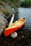 Canoë sur le lac Pinetree, Parc Provincial Algonquin, Ontario, Canada