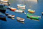 Bateaux dans le port de Coricella, Procida, Naples, Italie
