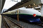 Bullet Train à la gare de Tokyo, Tokyo, Japon
