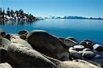 Lac et estran rocheux, Lake Tahoe, Nevada, USA