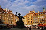 Statue de place de ville, place de la vieille ville, Varsovie, Pologne