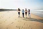 Frauen Joggen am Strand