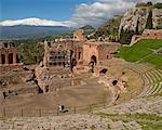 Théâtre gréco-romain, Etna en arrière-plan, Taormina, Sicile, Italie