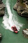 Jet-Boat sur la rivière Shotover, Queenstown, île du Sud, Nouvelle-Zélande