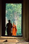 Moines à Angkor Wat, Cambodge