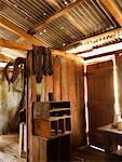 Intérieur du cabane, Village historique de la rivière Calliope, Queensland, Australie de chercheur d'or